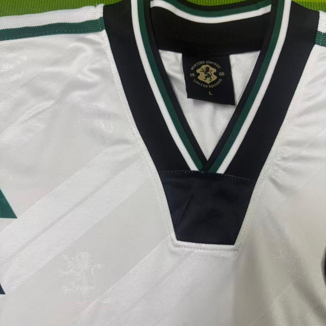 Camiseta VINTAGE retro blanca ANOS 90 - 2025/26