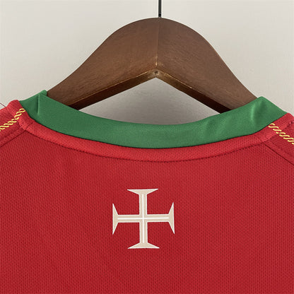 Camiseta Portugal retro roja 2006/07