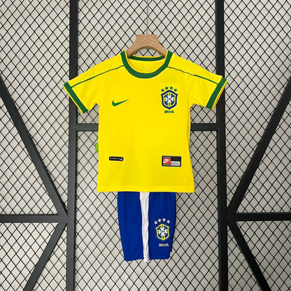 Conjunto Infantil retro Brasil principal 1998 - amarilla