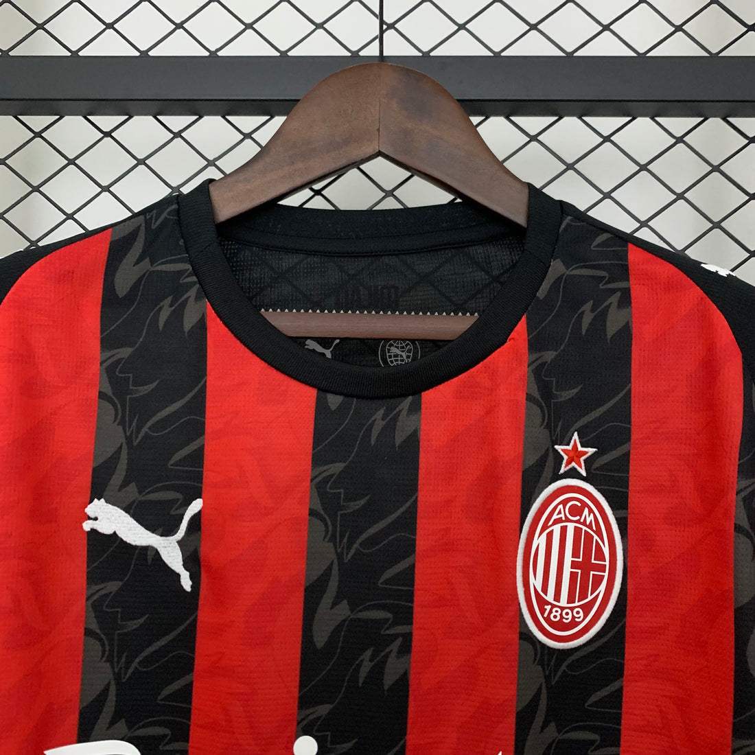 Camiseta Milan principal 2025/26