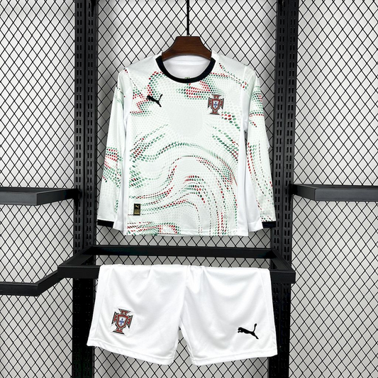 Conjunto infantil MANGA COMPRIDA Selección de Portugal blanco alternativo 2025