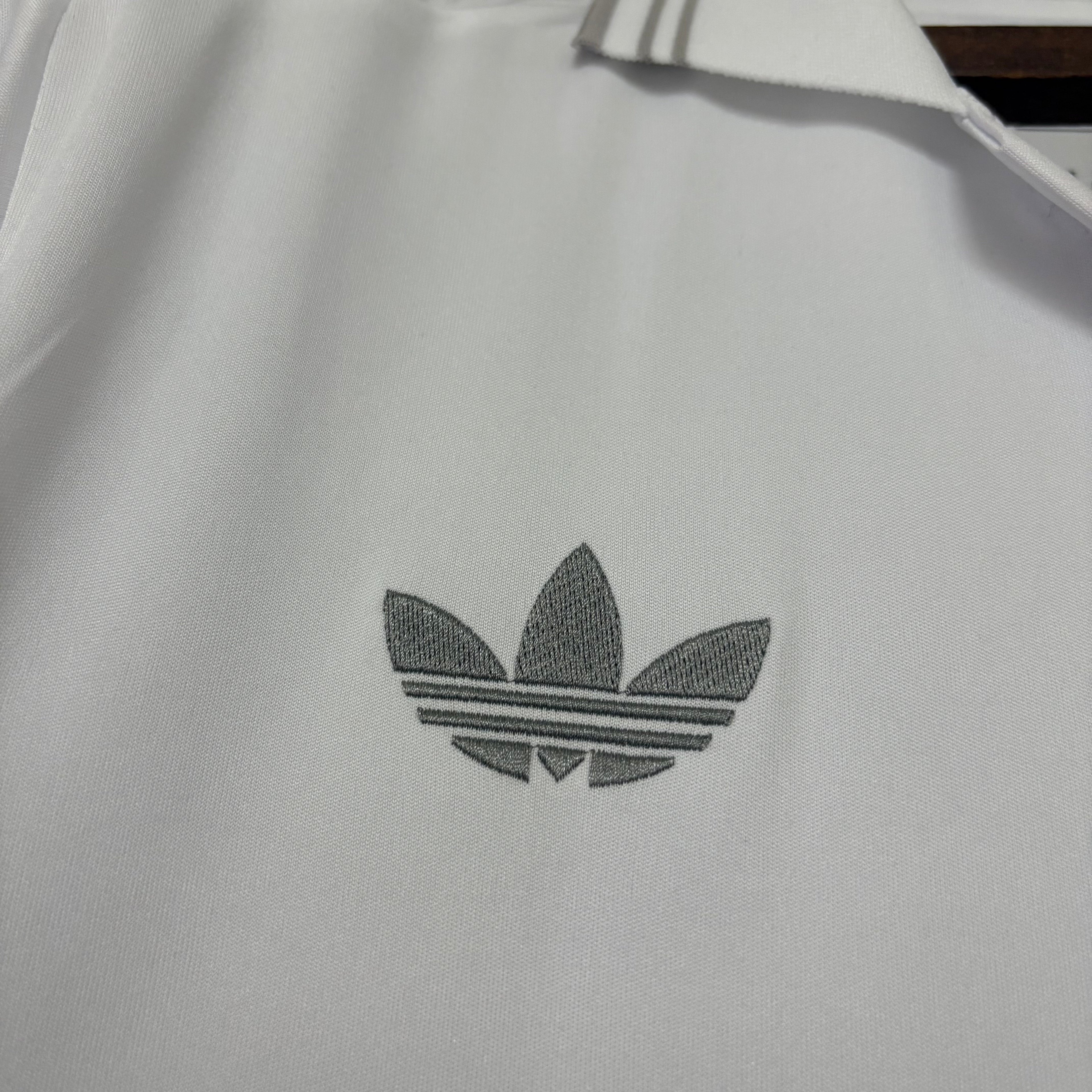 Camiseta Real Madrid especial aniversario blanca 2026/27