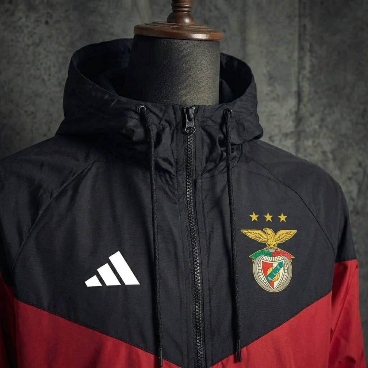 Chaqueta rojo y negro 2026/27 cortavientos cierre completo