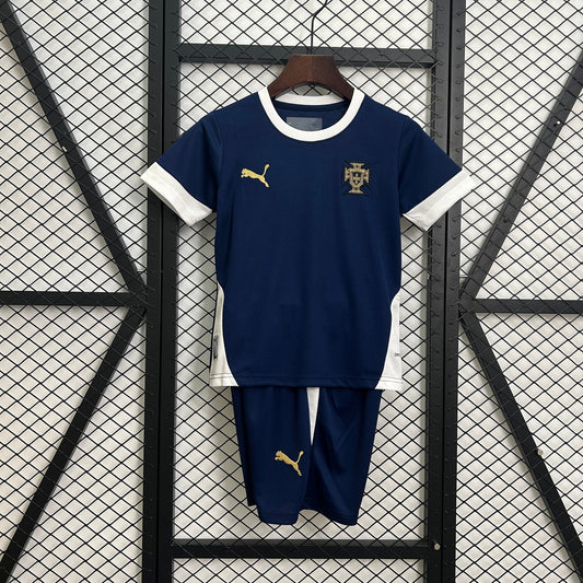 Conjunto infantil Selección de Portugal azul entrenamiento 2025
