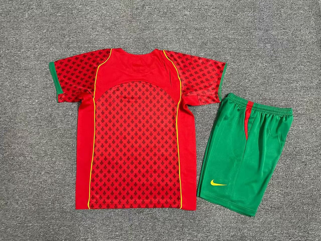 Conjunto infantil Portugal retro 2004