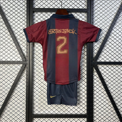 CULÉ TRAVIS SCOTT 25/26 CONJUNTO INFANTIL