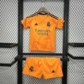 Conjunto Infantil Real Madrid visitante naranja 2024/25