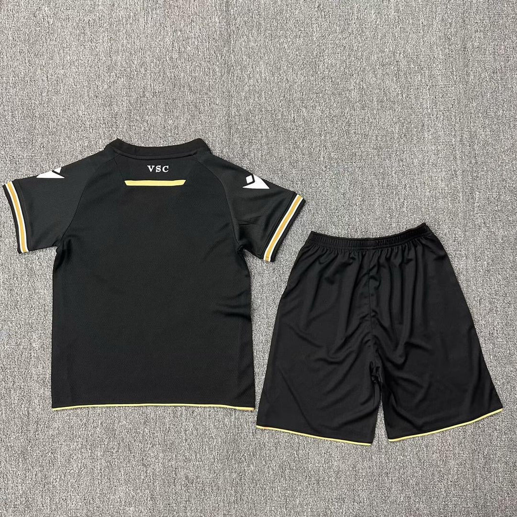 Conjunto infantil Vitória de Guimarães negra 2024/25