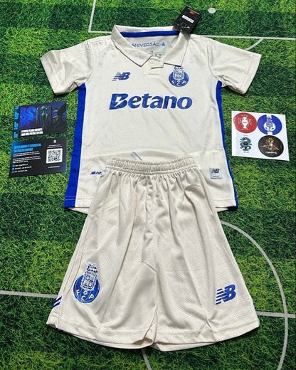 Conjunto infantil alternativo blanco 2025/26