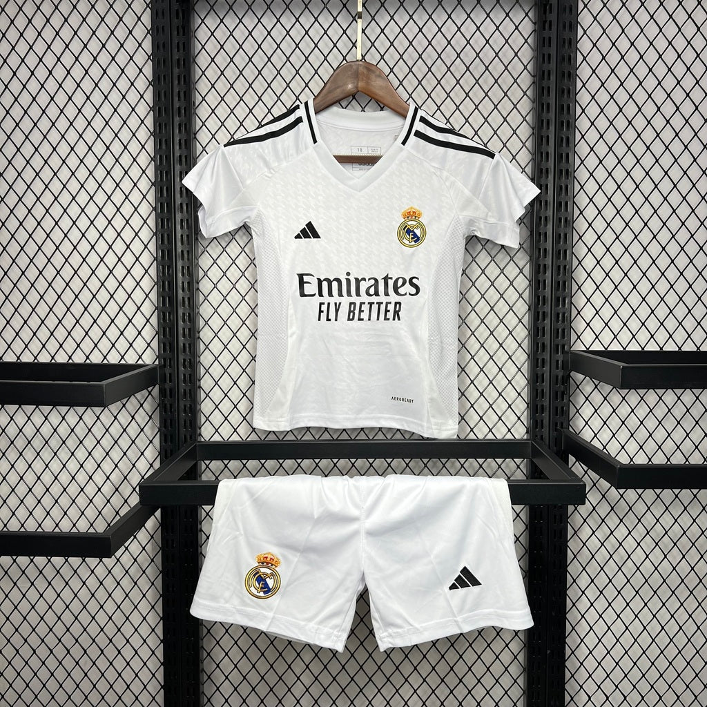 Conjunto Infantil Real Madrid local blanco 2024/25