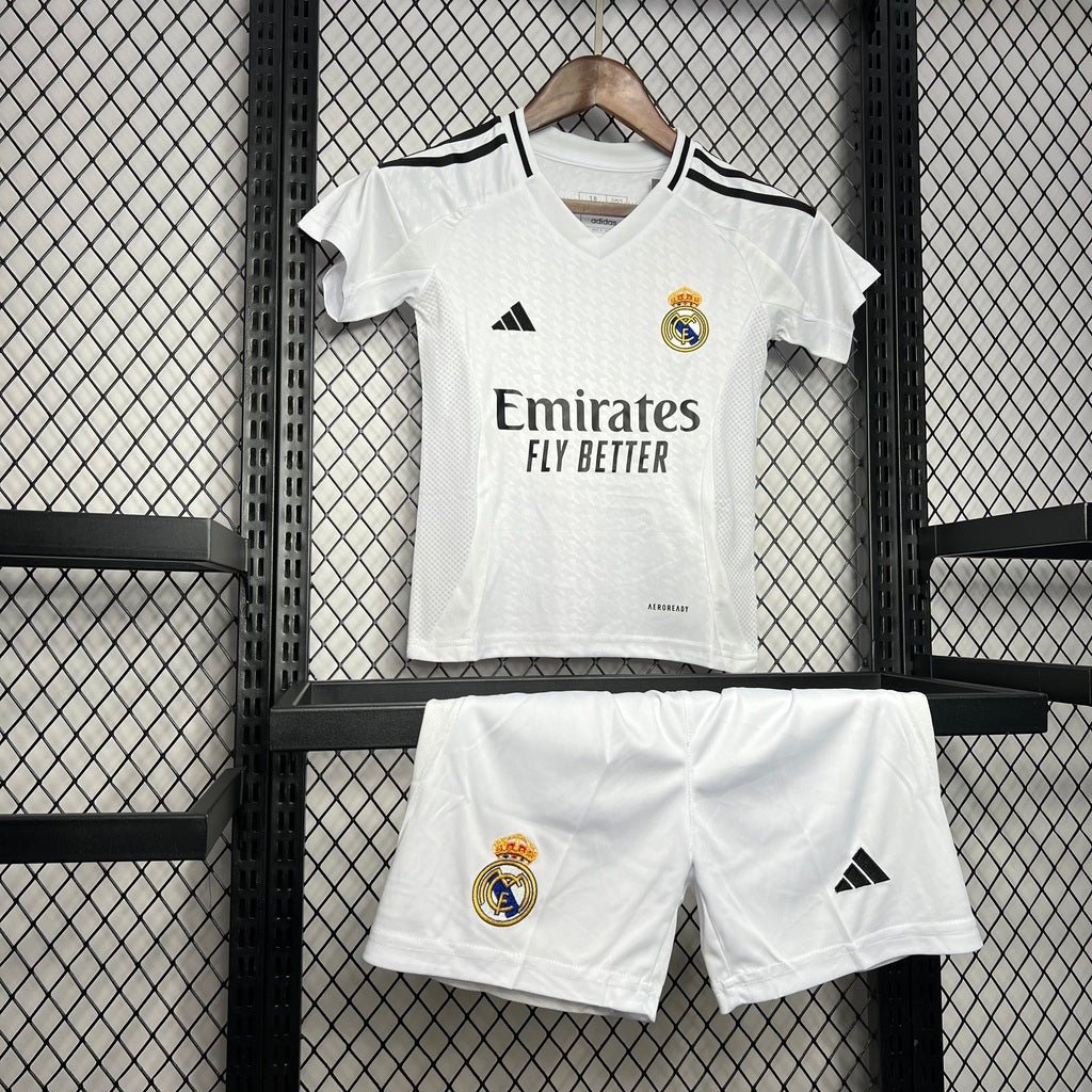 Conjunto Infantil Real Madrid home blanco 2024/25