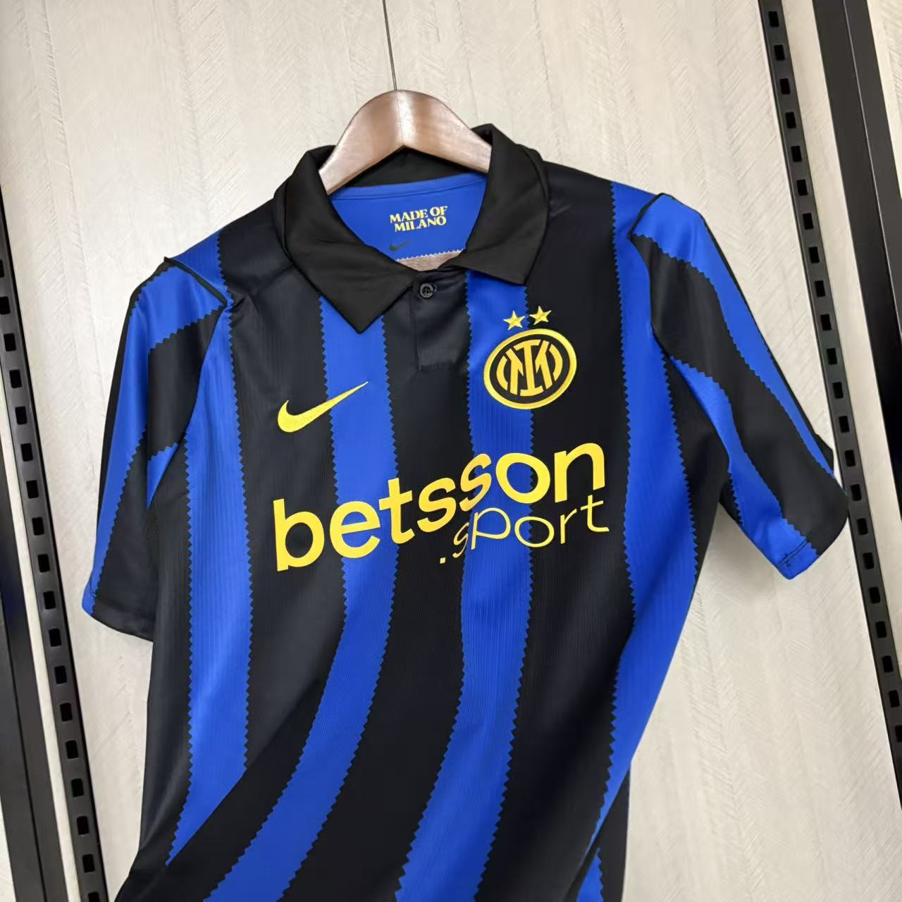 Camiseta Inter de Milán local azul y negra 2026/27