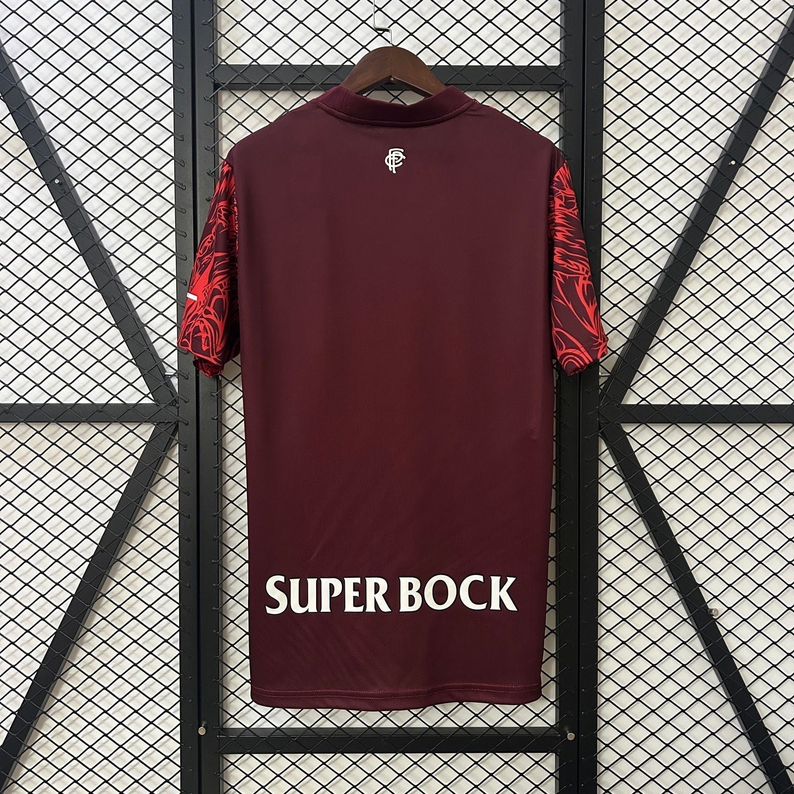 Camiseta especial roja dragón 25/26