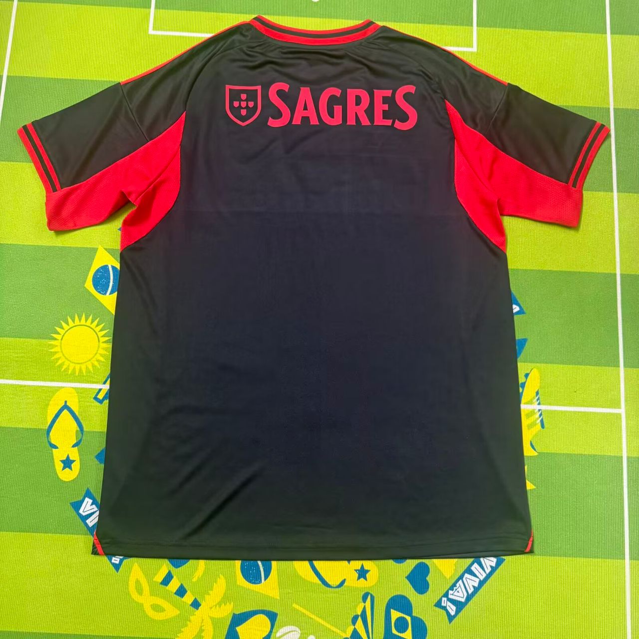 Camiseta Águila concept exclusiva negra y roja 2026/27 - LANZAMIENTO