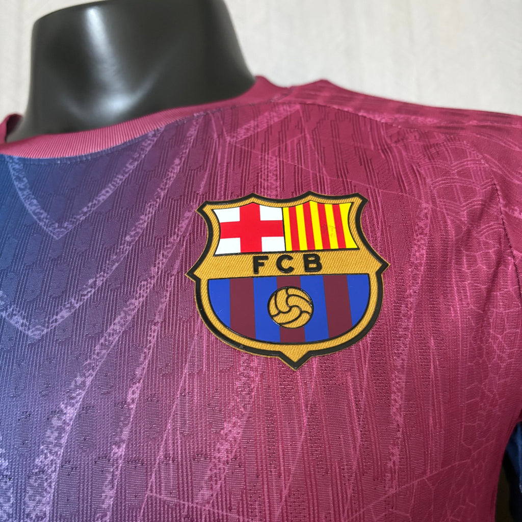 Camiseta Barcelona Special Edition azul y roja  - Jugador 2026/27