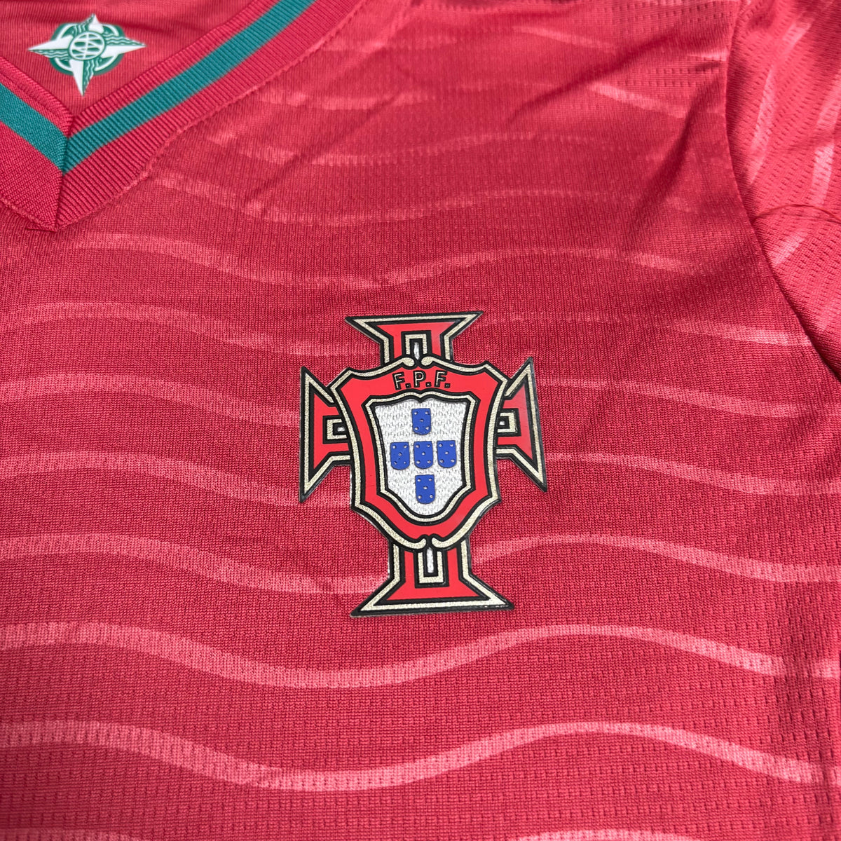 Conjunto infantil MANGA LARGA Selección de Portugal principal COPA DEL MUNDO 2026 - roja