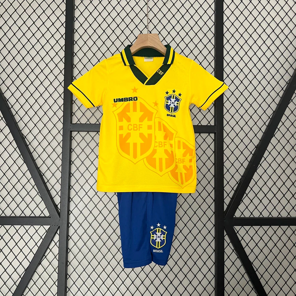 Conjunto Infantil retro Brasil principal 1994 - amarilla