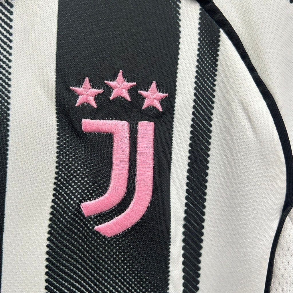 Conjunto Infantil Juventus local 2025/26