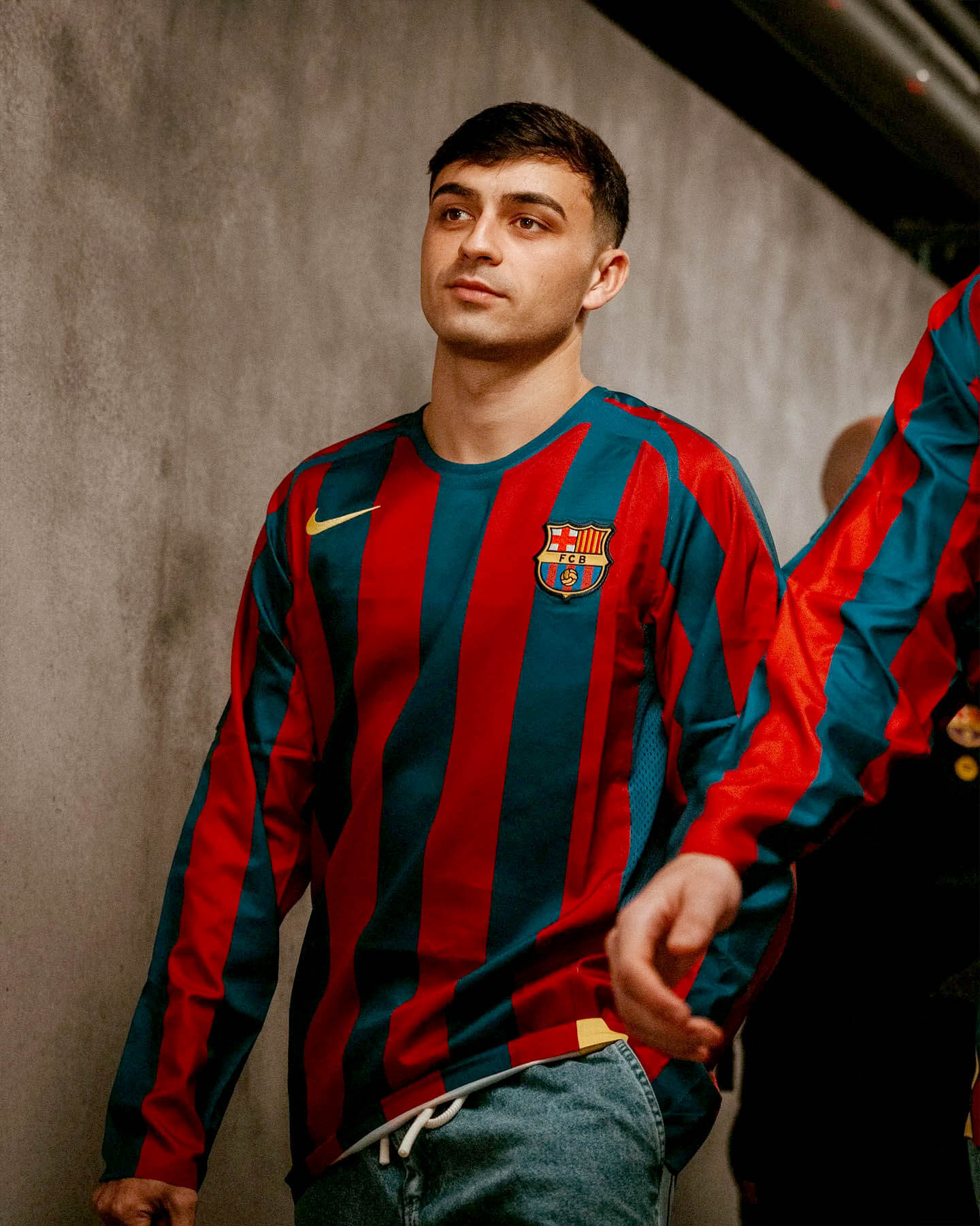 Camiseta MANGA LARGA Barcelona Local Ronaldinho Retro 2005/06 - Roja y Azul REEDIÇÃO