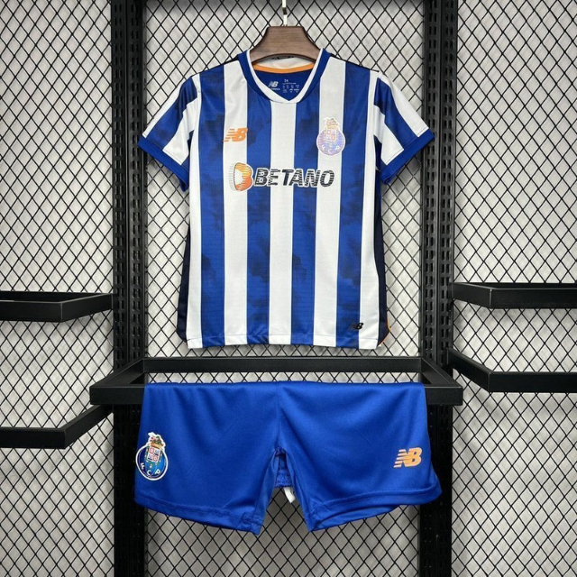 Conjunto infantil principal azul y blanco 2024/25