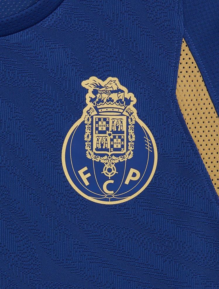 Camiseta entrenamiento azul 2025/26