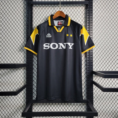 Camiseta Juventus retro 95/96