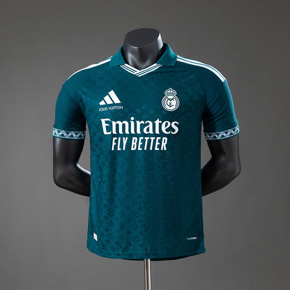 Camiseta Real Madrid 26/27 Edición Especial Versión Jugador Verde Oscuro