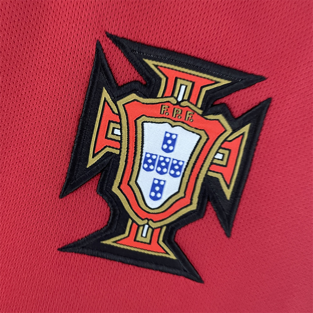 Camiseta Portugal retro roja 2006/07