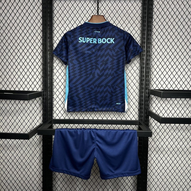 Conjunto infantil azul tercera equipación 2024/25
