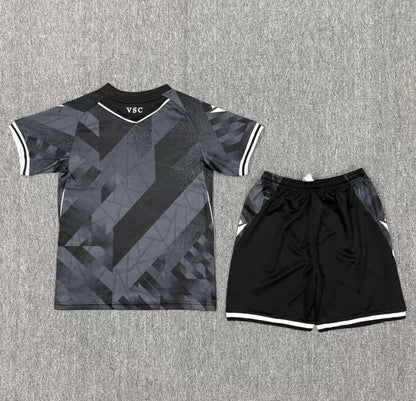 Conjunto infantil Vitória Guimarães alternativo negro 2025/26
