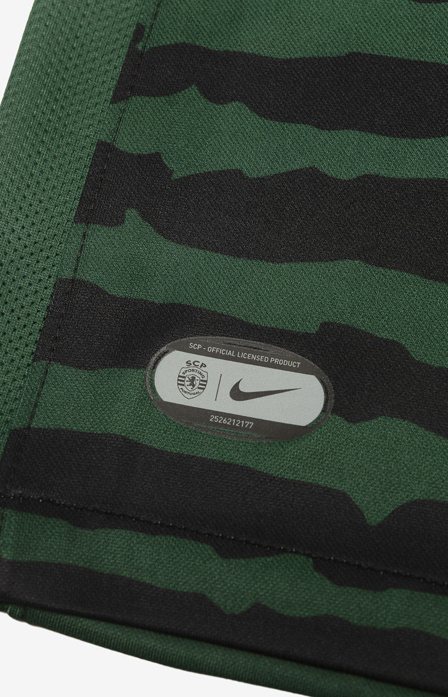 Camiseta CHRISTIMAS KIT especial natal 2025/26 verde y negro