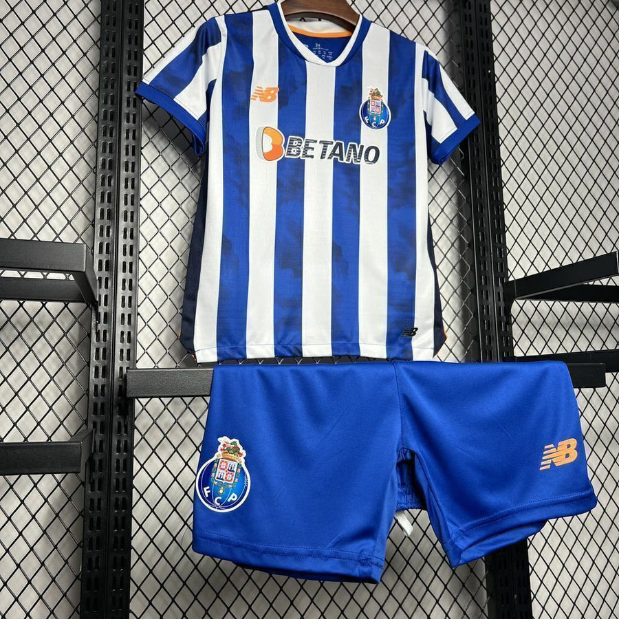 Conjunto infantil principal azul y blanco 2024/25
