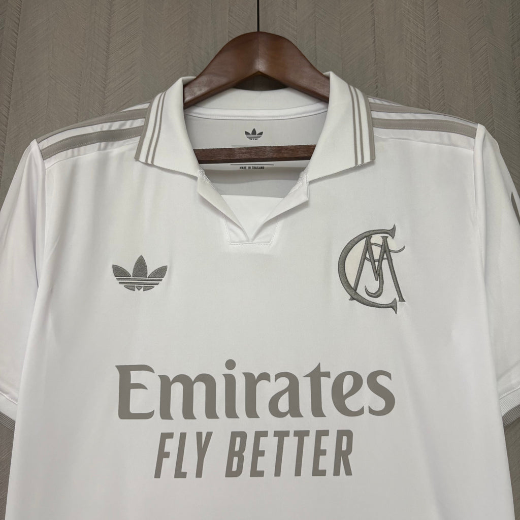 Camiseta Real Madrid especial aniversario blanca 2026/27