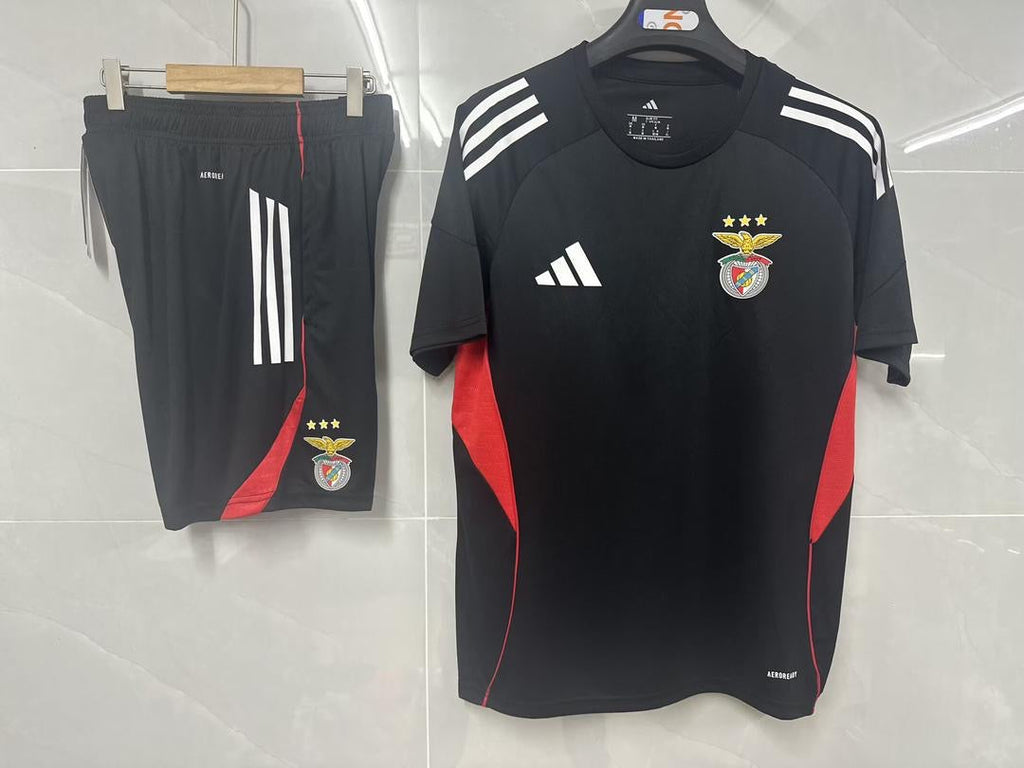 Conjunto de entrenamiento Adulto 2025/26 negro