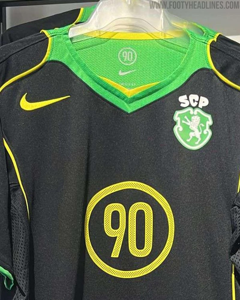 Camiseta TOTAL 90 negra síbolo stromp 2026/27 - LANZAMIENTO