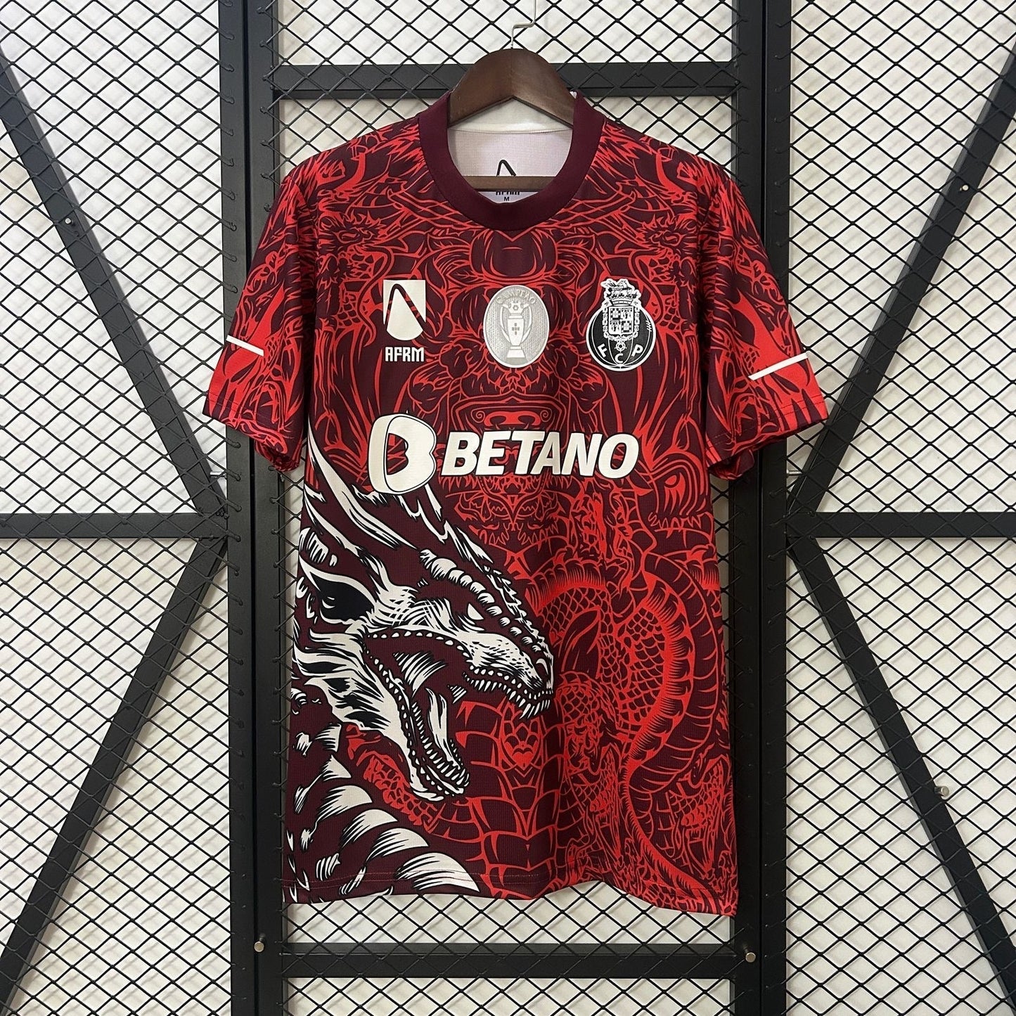 Camiseta especial roja dragão 25/26