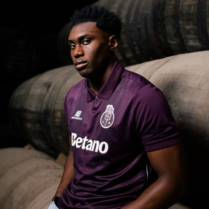 Camiseta dragão ALTERNATIVA 2026/27 rubi secundário