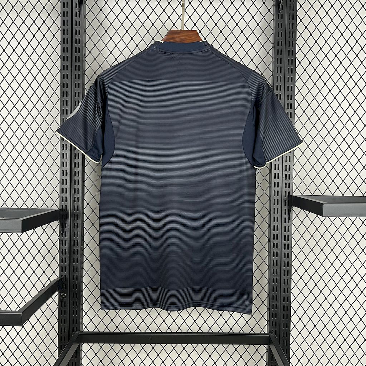 Camiseta Real Madrid alternativa 2025/26