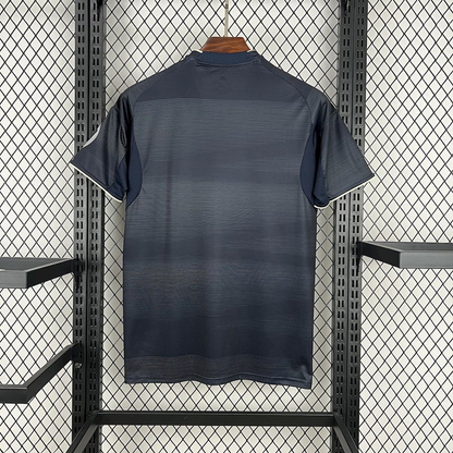 Camiseta Real Madrid alternativa 2025/26