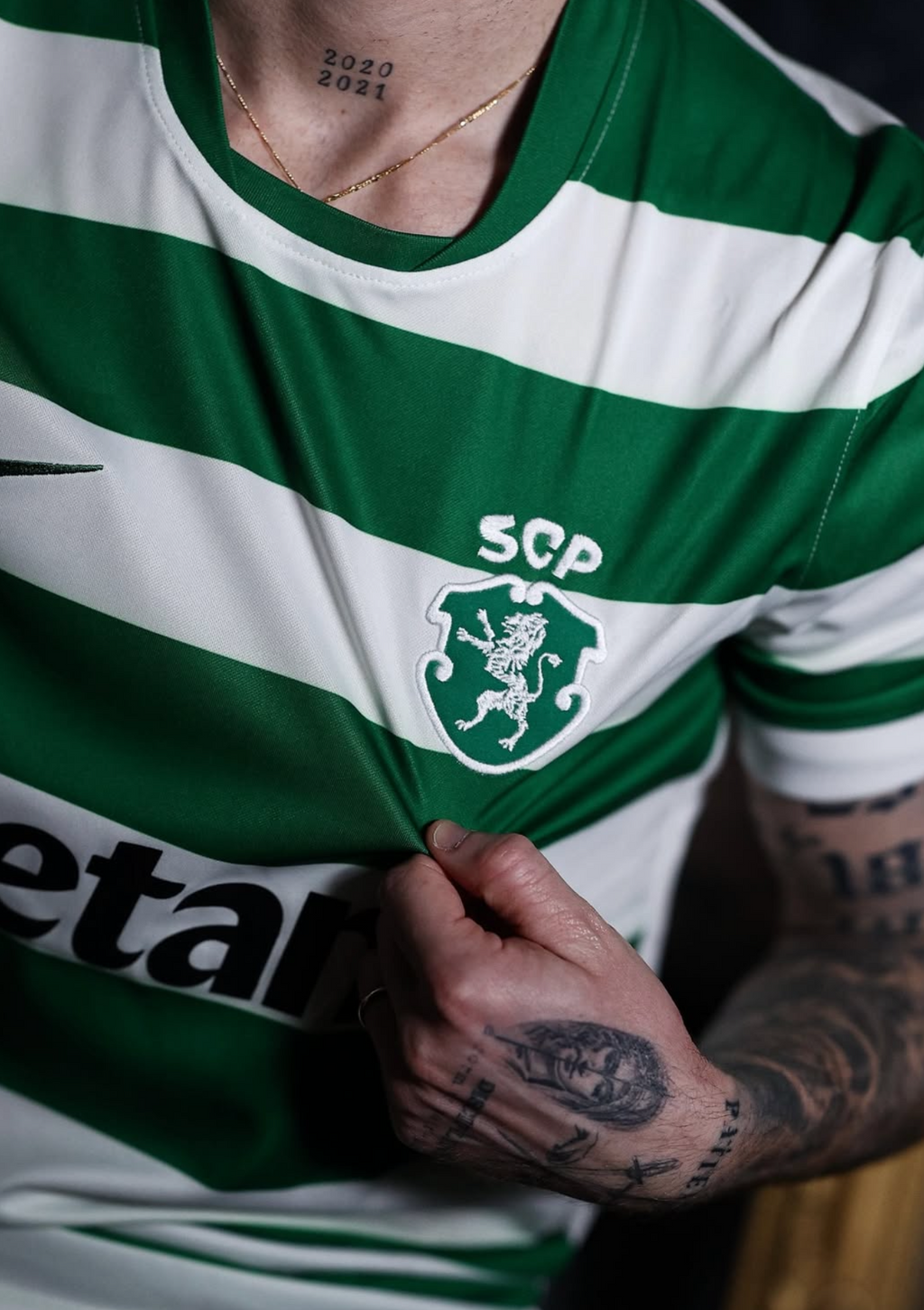 Camiseta SPECIAL EDITION principal 2025/26 verde y blanca