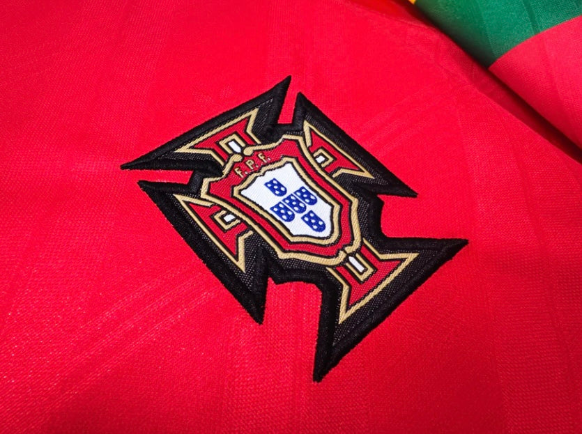 Camiseta Portugal retro roja 92/24