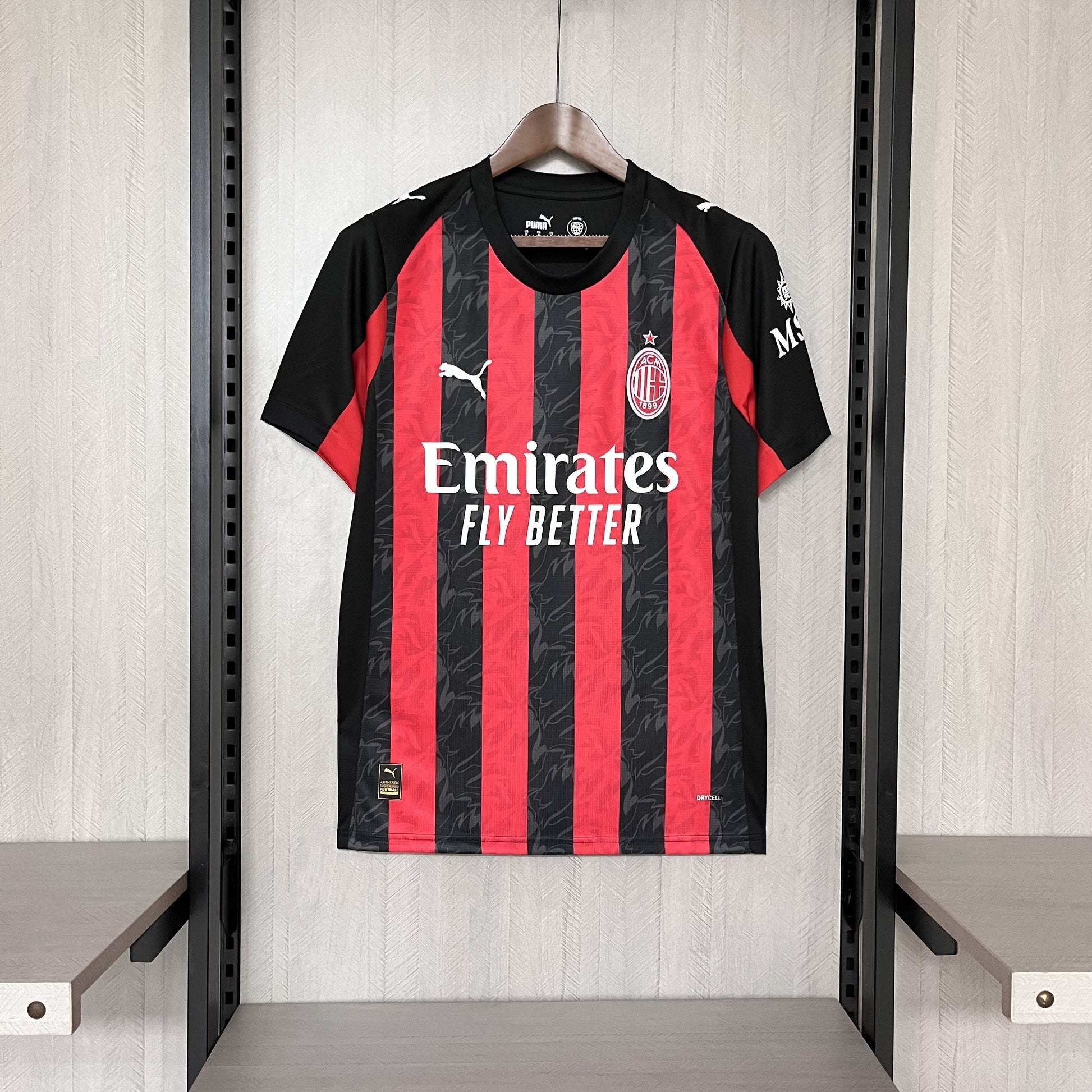 MILAN I 25/26 HOMBRE