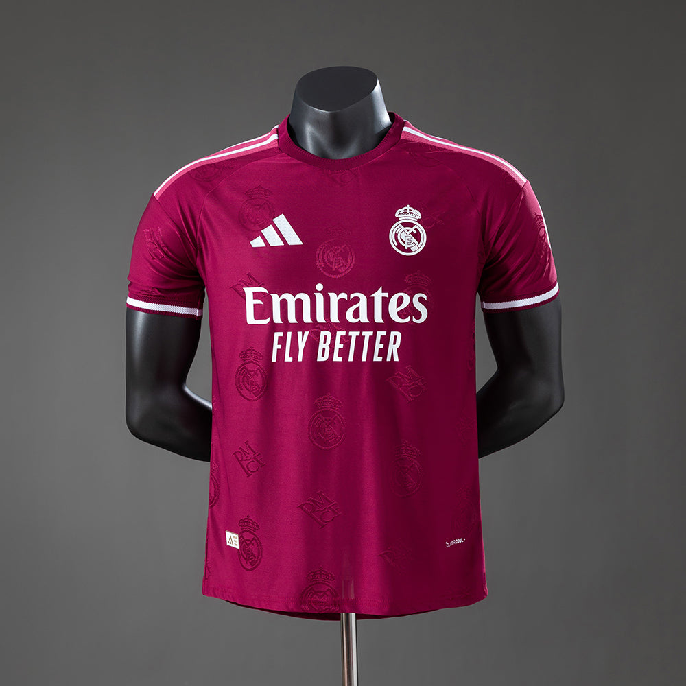 Camiseta Real Madrid 26/27 Edición Especial Versión Jugador Granate