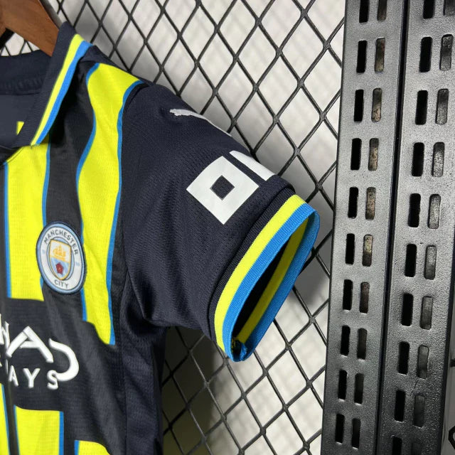 Conjunto Infantil Manchester City Visitante 2024/25
